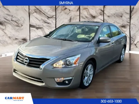 Brown 2014 Nissan Altima 2.5 SV Sedan 4D for sale in Smyrna, DE