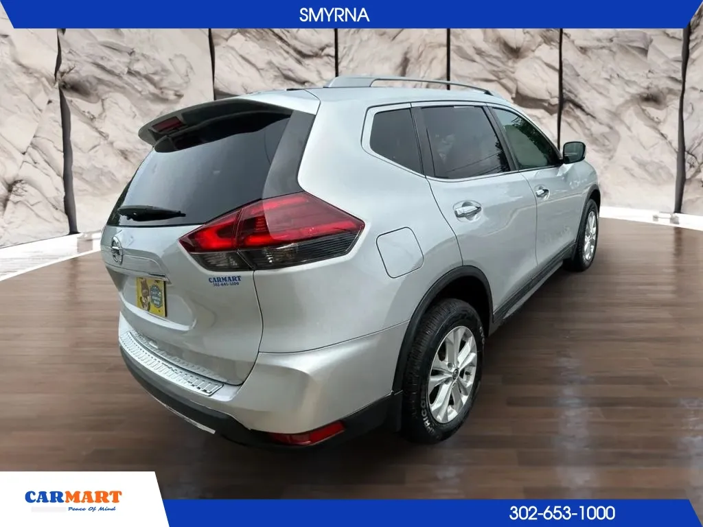 Nissan Rogue photo 9