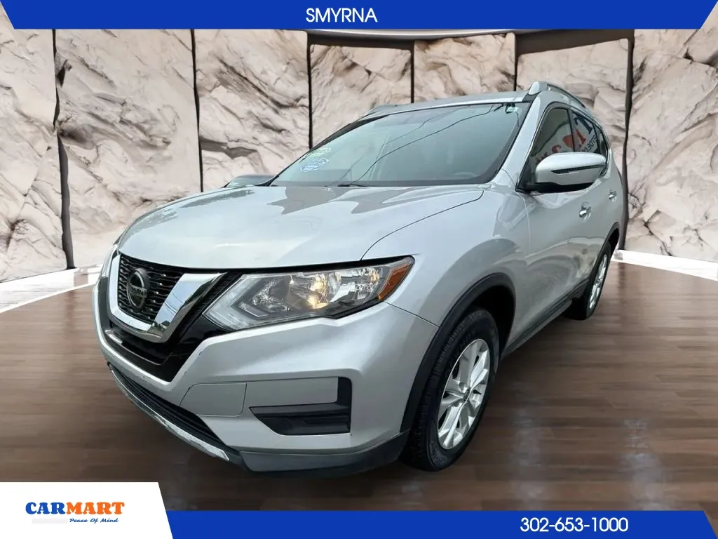 Nissan Rogue photo 2