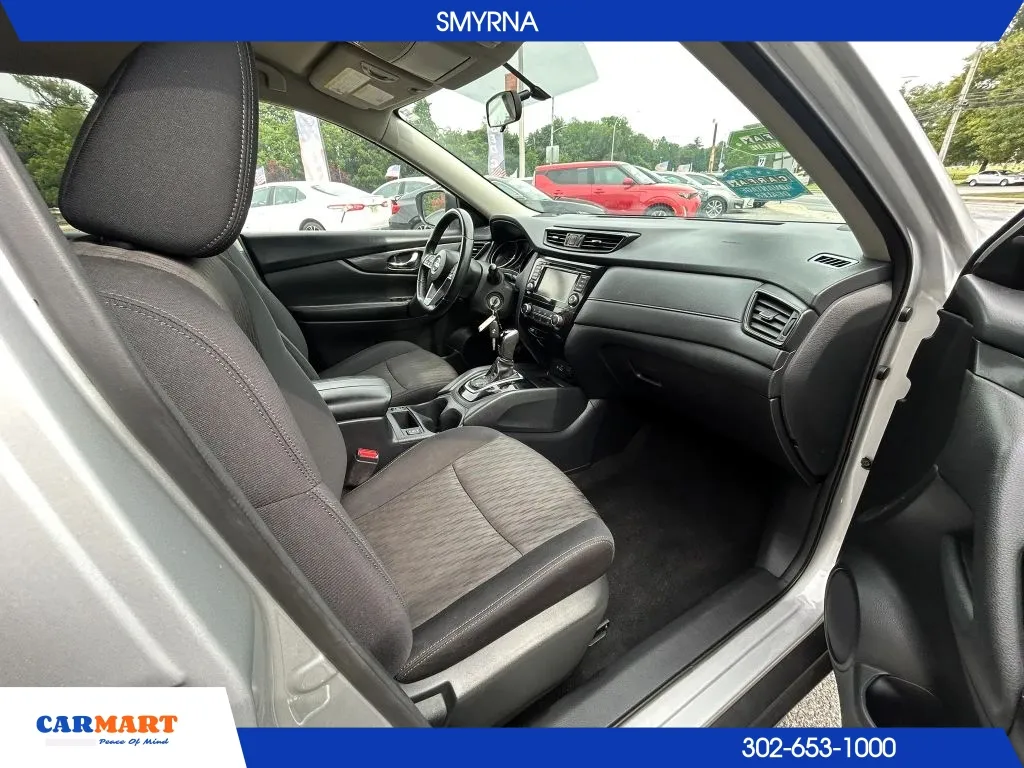 Nissan Rogue photo 7