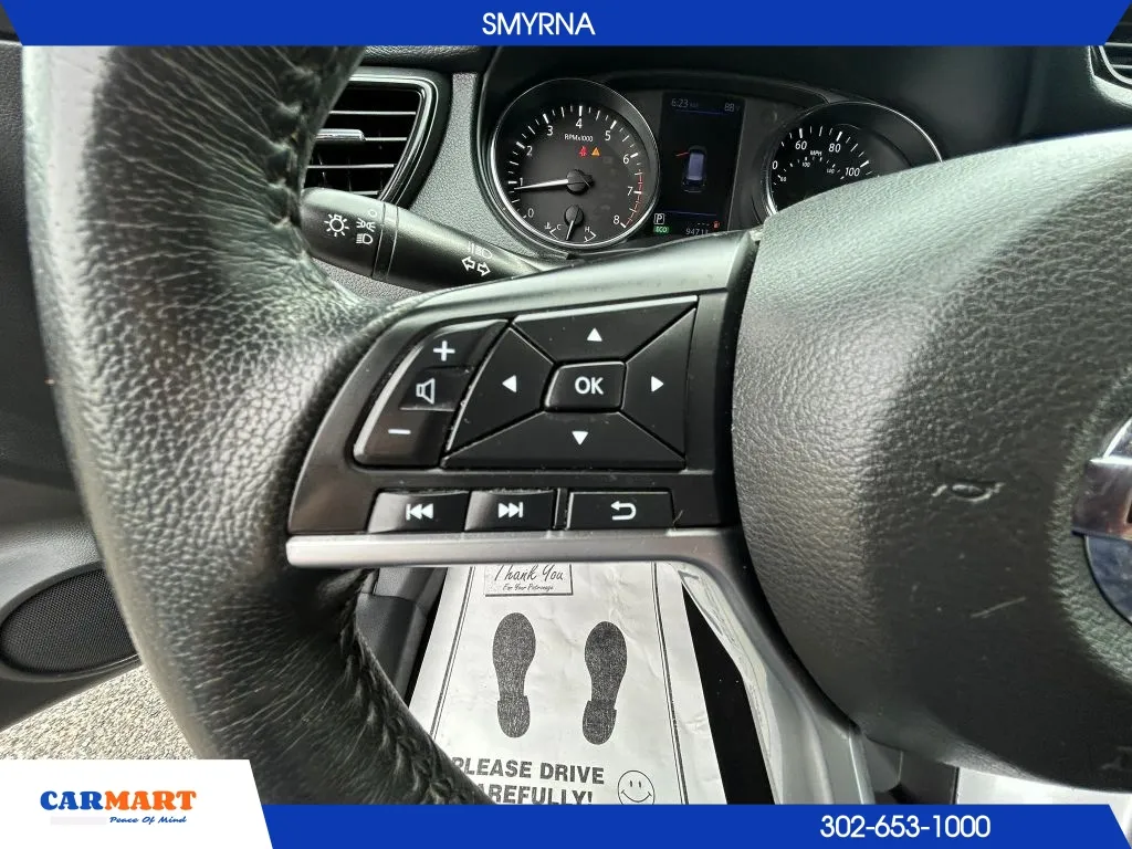 Nissan Rogue photo 16