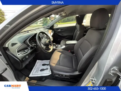 More photos of 2018 Chevrolet Malibu LT Sedan 4D at CARMART - Smyrna, DE
