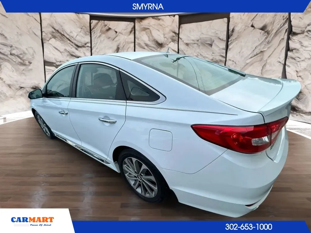 Hyundai Sonata photo 6