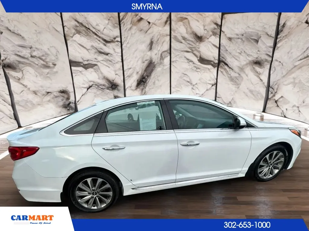 Hyundai Sonata photo 11