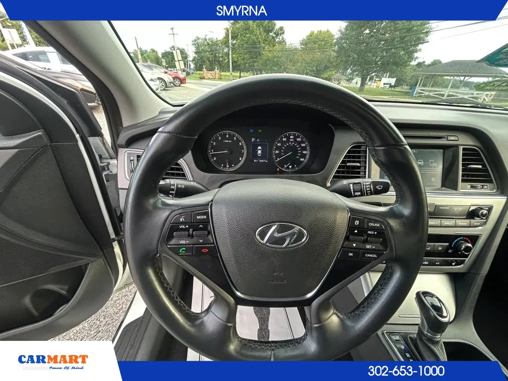 Hyundai Sonata photo 19