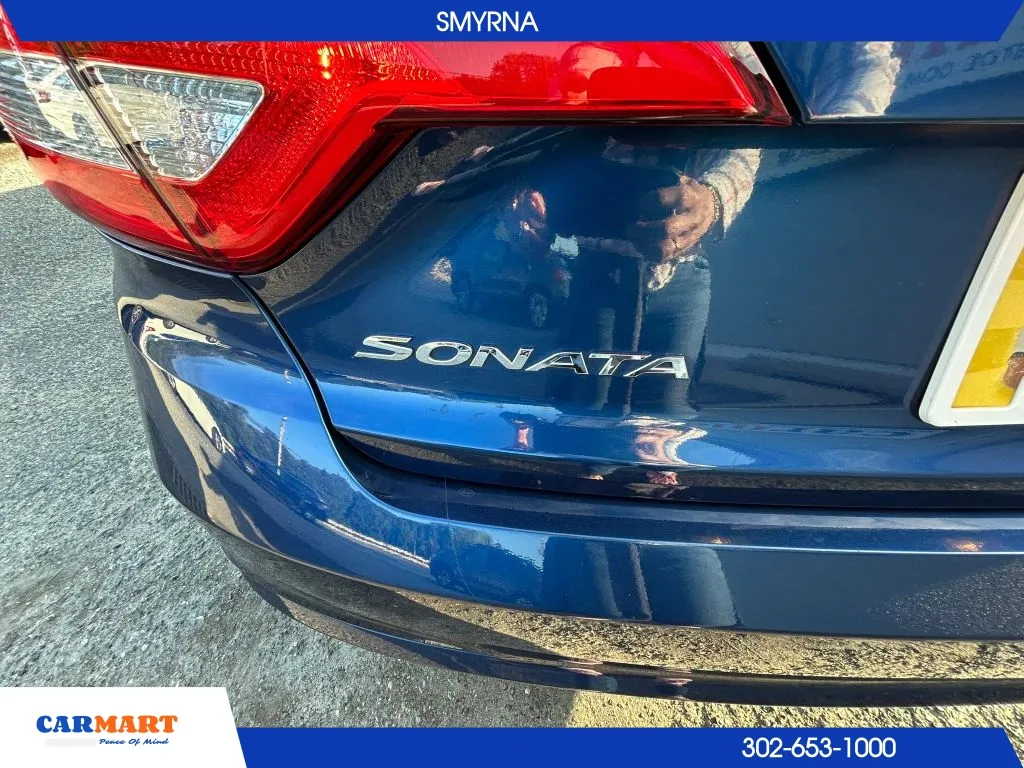 Hyundai Sonata photo 8