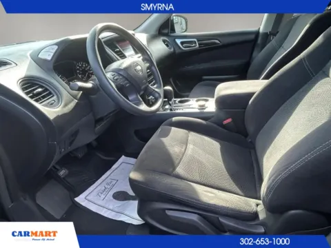 More photos of 2013 Nissan Pathfinder S Sport Utility 4D at CARMART - Smyrna, DE