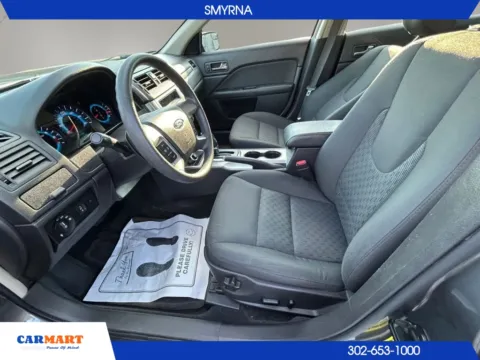 More photos of 2011 Ford Fusion SE Sedan 4D at CARMART - Smyrna, DE
