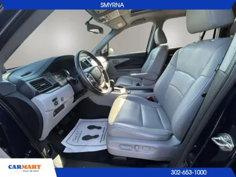 More photos of 2017 Honda Pilot EX-L Sport Utility 4D at CARMART - Smyrna, DE