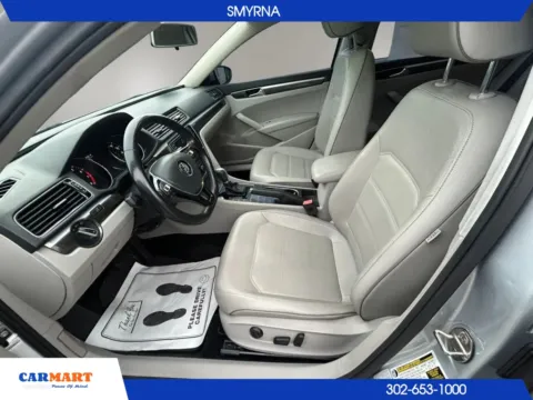 More photos of 2018 Volkswagen Passat 2.0T SE Sedan 4D at CARMART - Smyrna, DE