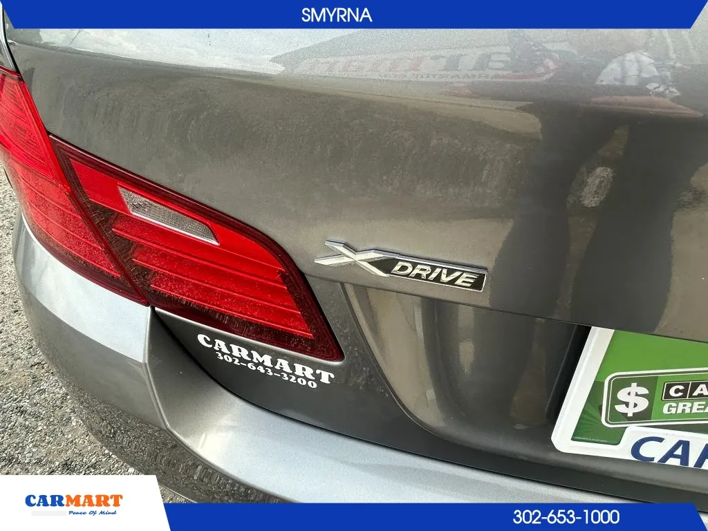 BMW 5 Series photo 9