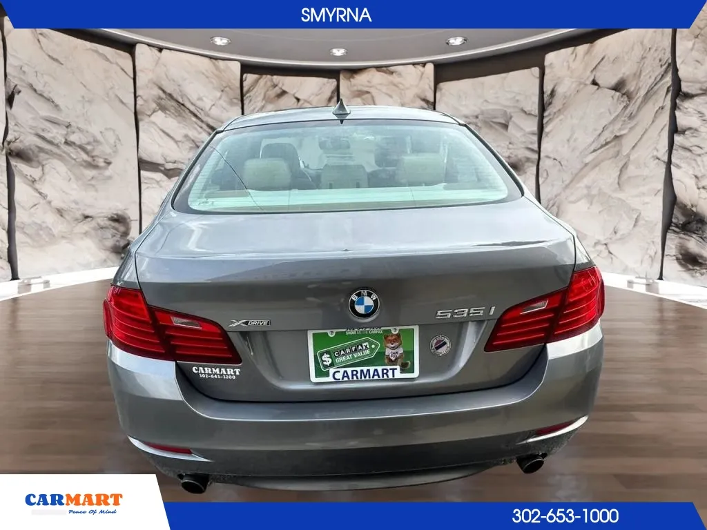 BMW 5 Series photo 7