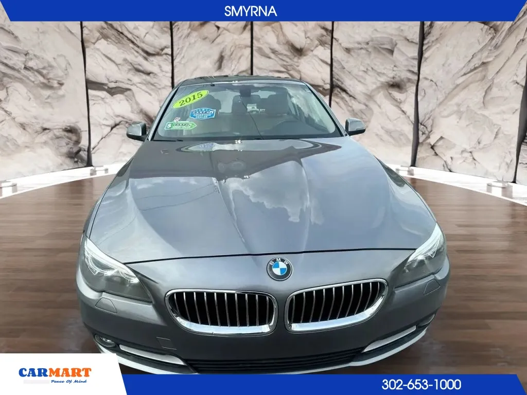 BMW 5 Series photo 14