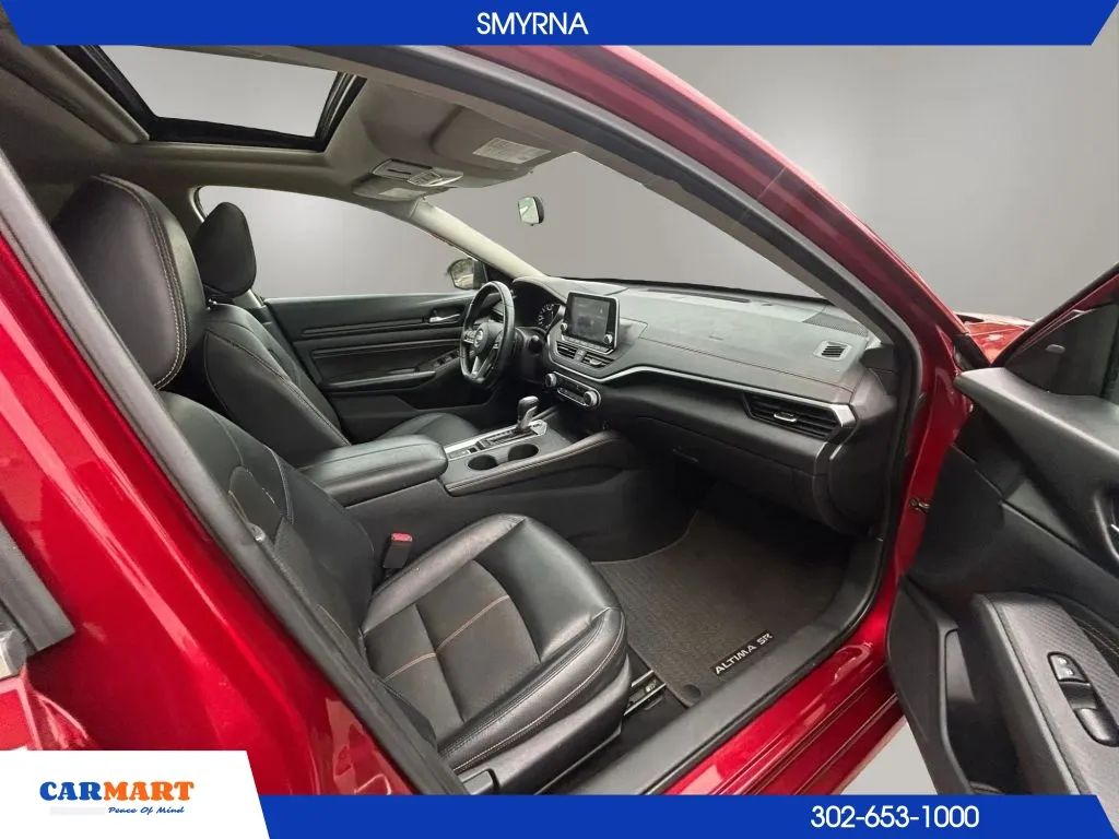 Nissan Altima photo 12
