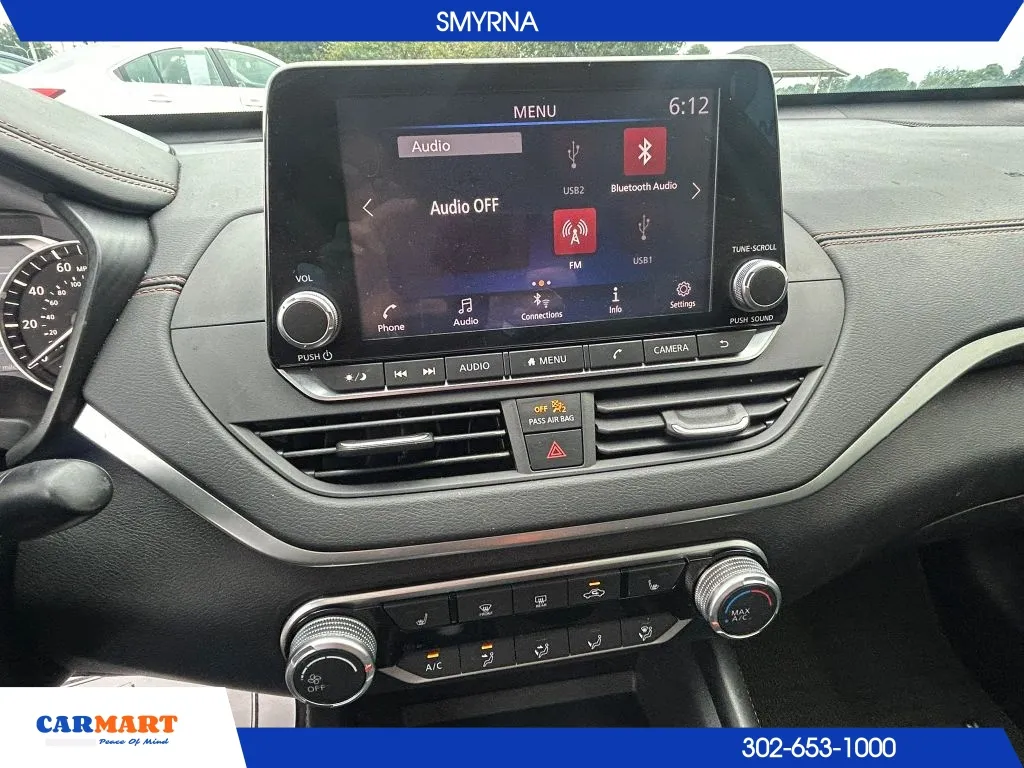 Nissan Altima photo 15