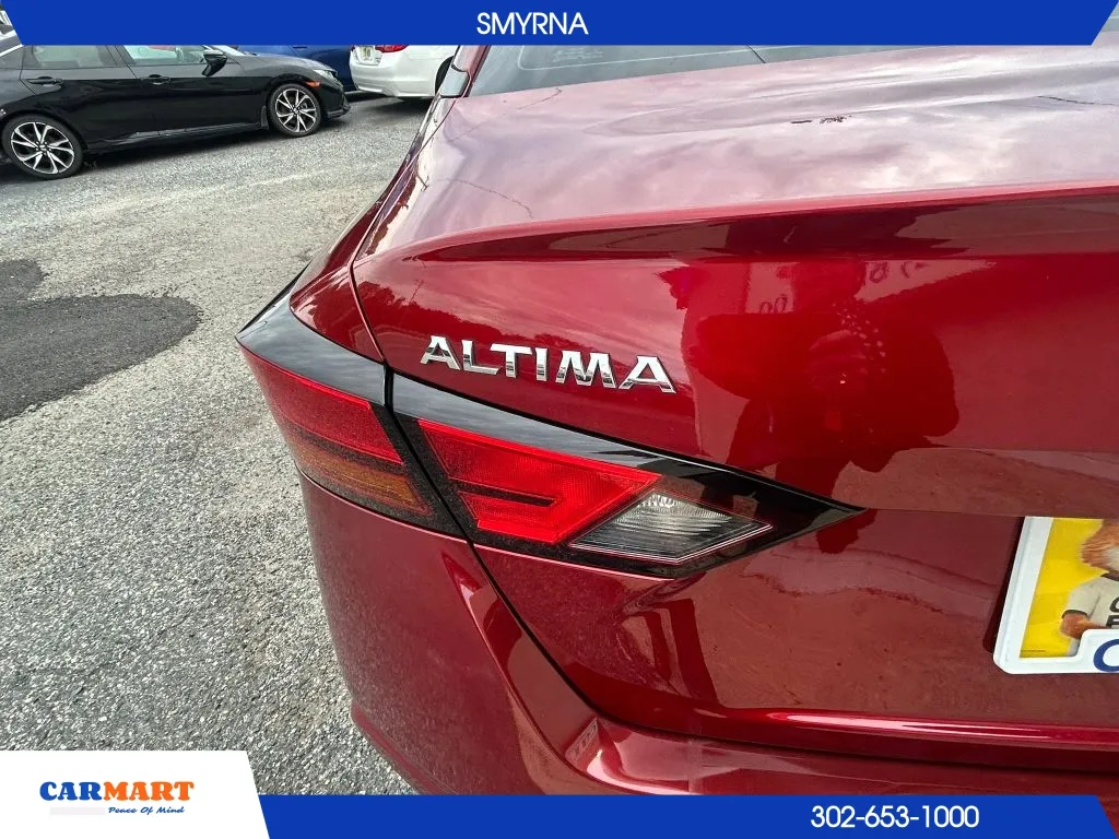 Nissan Altima photo 8
