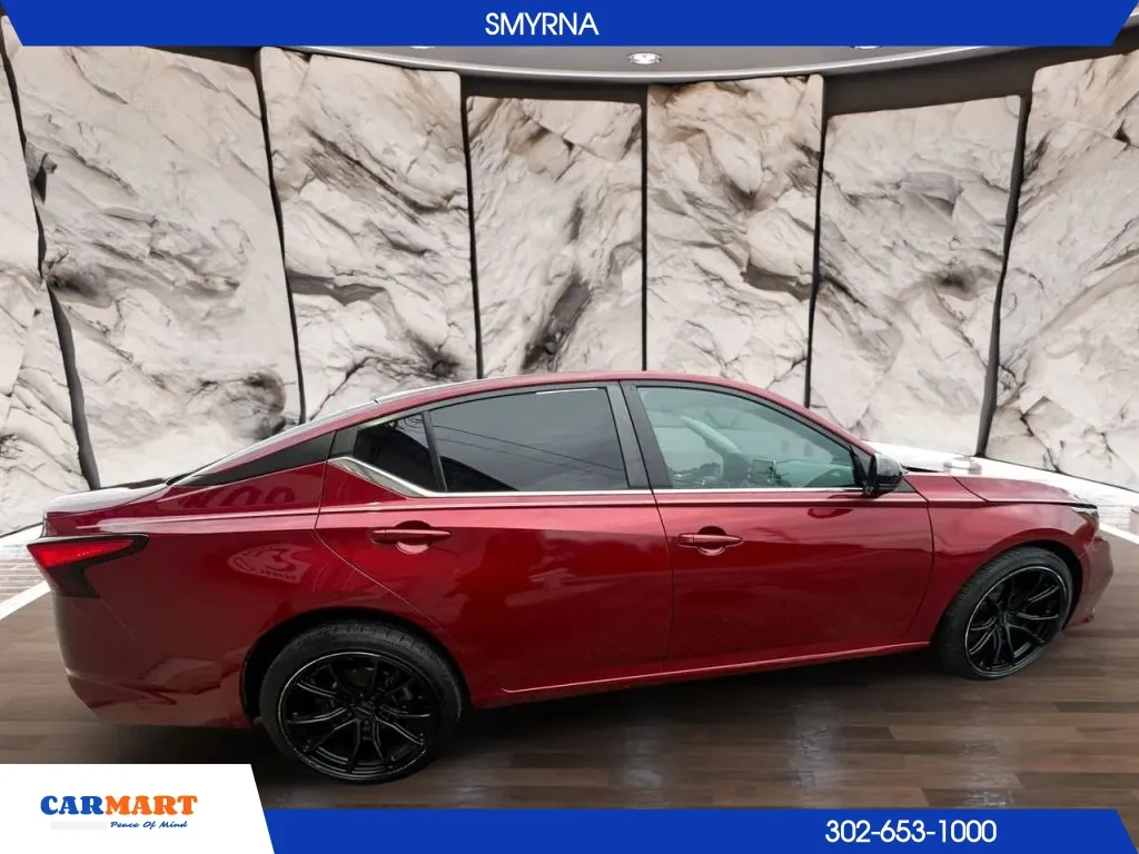 Nissan Altima photo 11