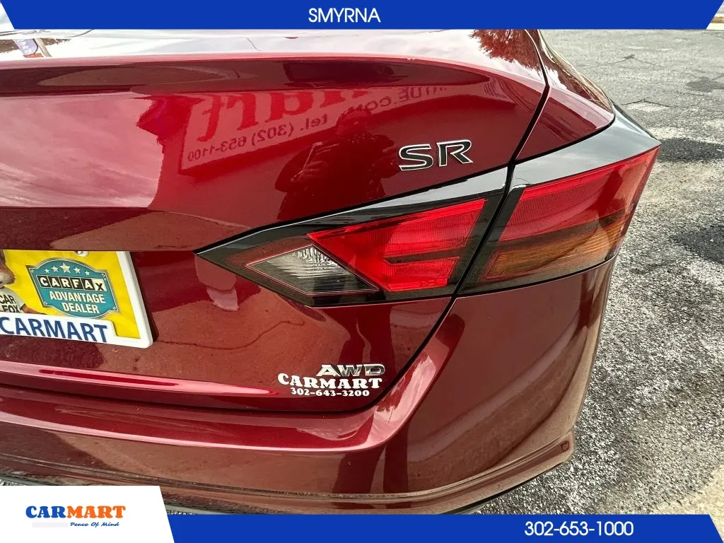 Nissan Altima photo 9