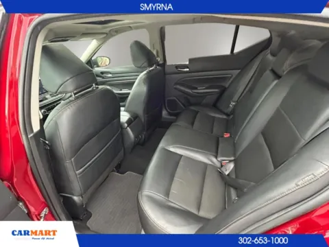 More photos of 2019 Nissan Altima 2.5 SR Sedan 4D at CARMART - Smyrna, DE