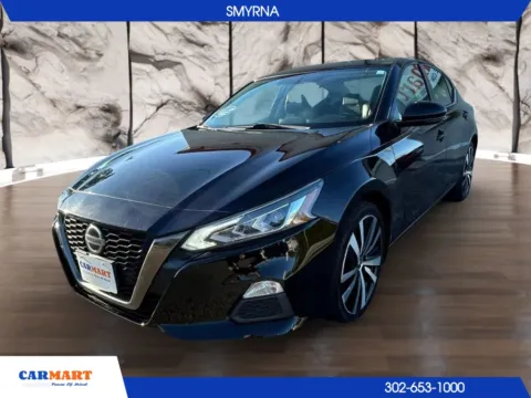 Photos of 2019 Nissan Altima 2.5 SR Sedan 4D for sale in Smyrna, DE at CARMART - Smyrna