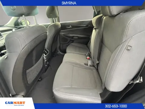 More photos of 2019 Kia Sorento LX Sport Utility 4D at CARMART - Smyrna, DE