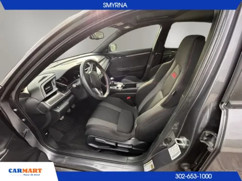 More photos of 2018 Honda Civic Si Sedan 4D at CARMART - Smyrna, DE