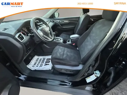 More photos of 2015 Nissan Rogue SV Sport Utility 4D at CARMART - Smyrna, DE