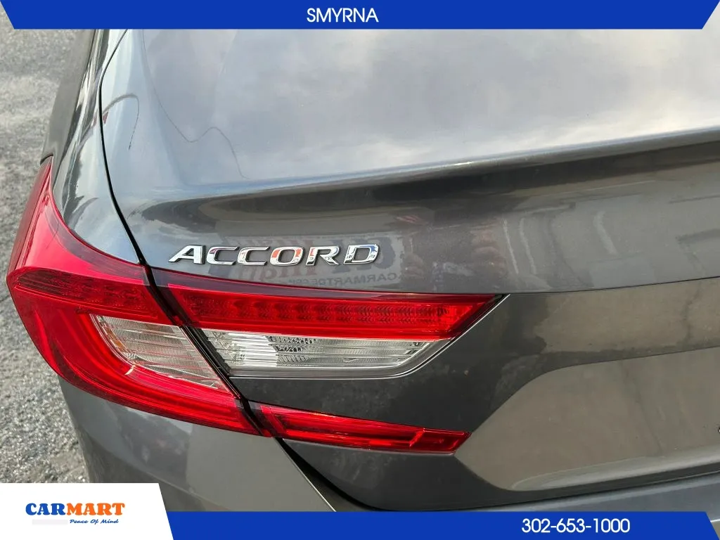 Honda Accord photo 8