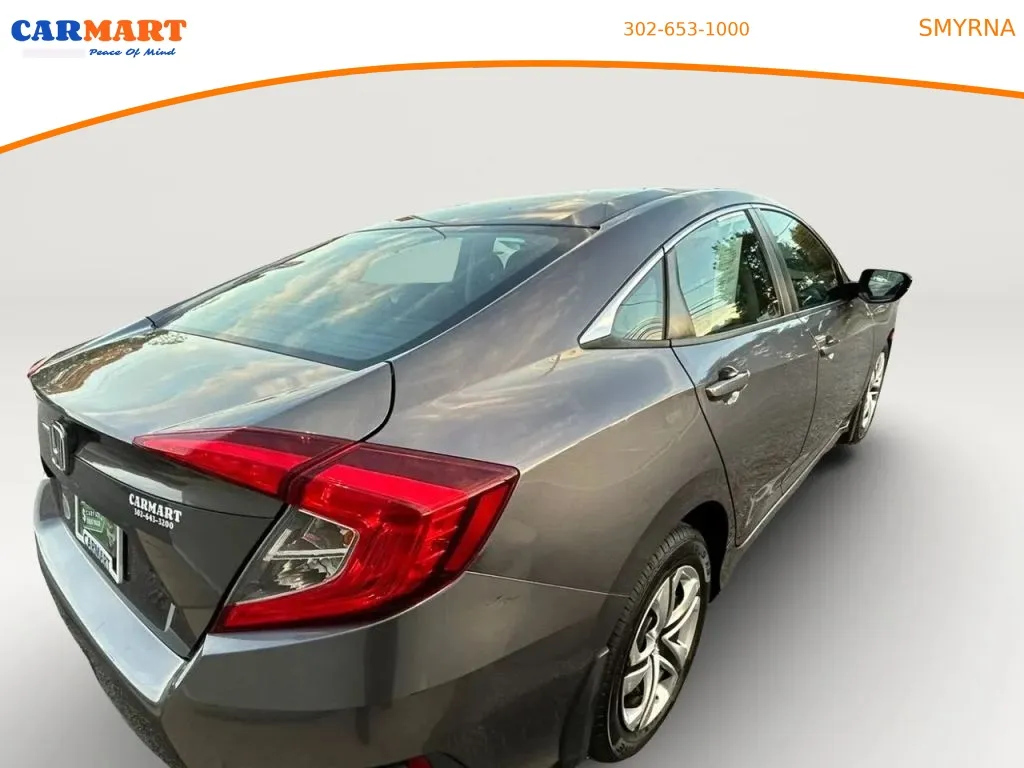 Honda Civic photo 9