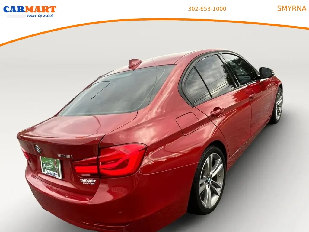 BMW 3 Series photo 9