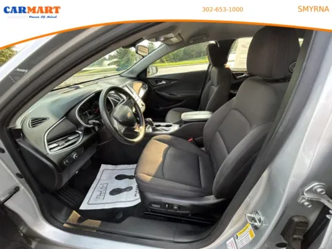 More photos of 2018 Chevrolet Malibu LT Sedan 4D at CARMART - Smyrna, DE