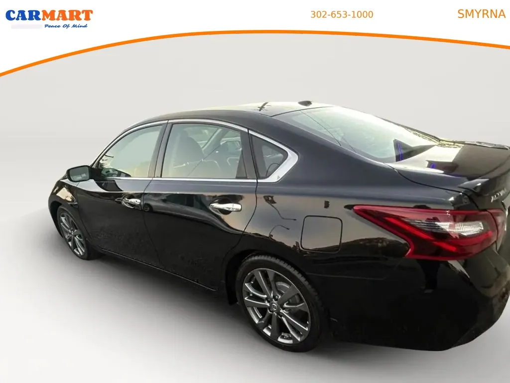 Nissan Altima photo 6