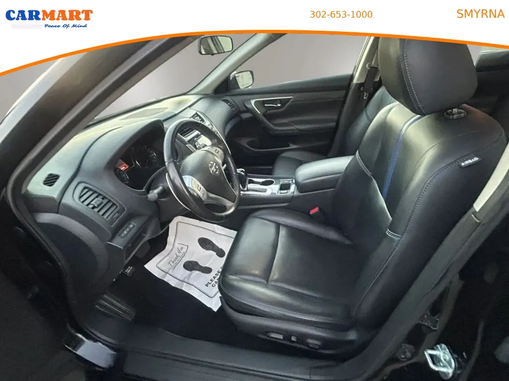 Nissan Altima photo 4