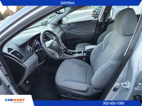 More photos of 2014 Hyundai Sonata GLS Sedan 4D at CARMART - Smyrna, DE