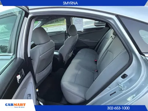 More photos of 2014 Hyundai Sonata GLS Sedan 4D at CARMART - Smyrna, DE
