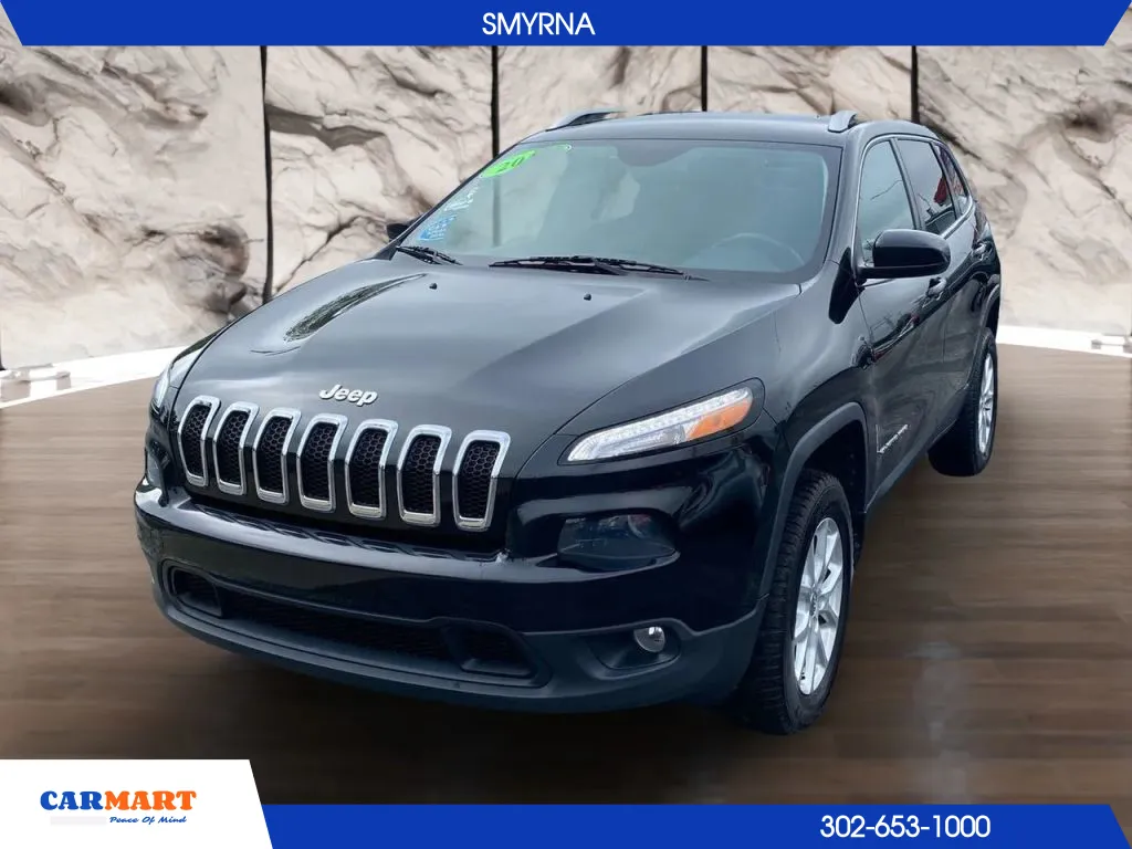 Black 2014 Jeep Cherokee Latitude Sport Utility 4D for sale in Smyrna, DE