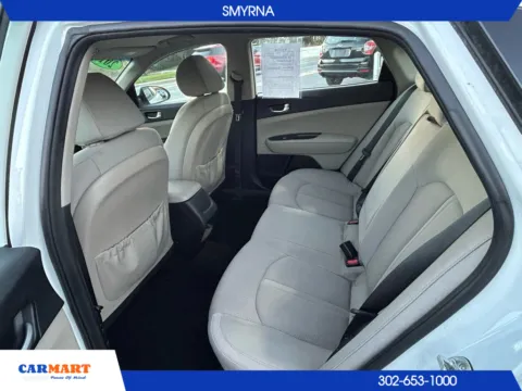 More photos of 2017 Kia Optima LX Sedan 4D at CARMART - Smyrna, DE