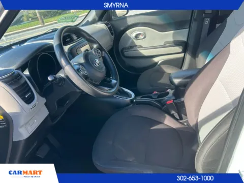 More photos of 2017 Kia Soul Wagon 4D at CARMART - Smyrna, DE