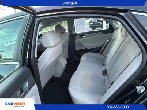 More photos of 2018 Hyundai Sonata SE Sedan 4D at CARMART - Smyrna, DE
