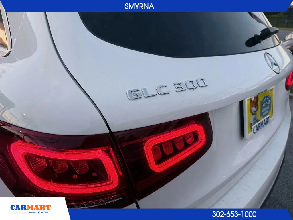 2021 Mercedes Benz GLC 300 4MATIC photo 4