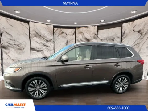 Another view of 2019 Mitsubishi Outlander SEL Sport Utility 4D for sale in Smyrna, DE at CARMART - Smyrna