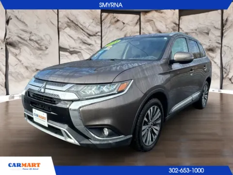 Photos of 2019 Mitsubishi Outlander SEL Sport Utility 4D for sale in Smyrna, DE at CARMART - Smyrna