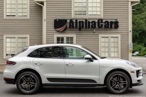 More photos of 2021 Porsche Macan S Premium Plus at Boxborough Showroom & Service Center, MA