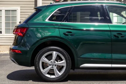 More photos of 2020 Audi Q5 Premium 45 TFSI Quattro S Tronic at Boxborough Showroom & Service Center, MA