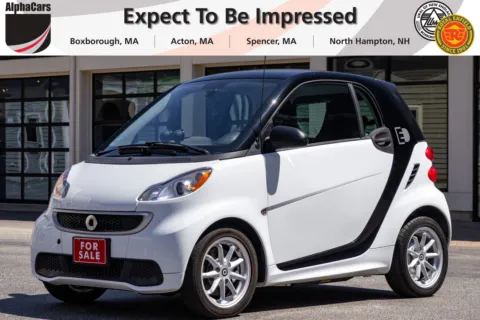 White 2016 smart ForTwo Electric Drive Coupe for sale in Boxborough, MA