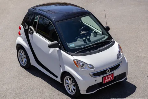 Another view of 2016 smart ForTwo Electric Drive Coupe for sale in Boxborough, MA at Boxborough Showroom & Service Center