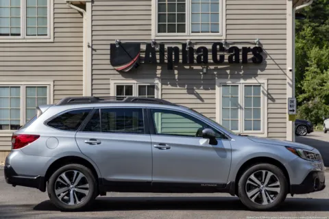 More photos of 2018 Subaru Outback 3.6R Limited at Boxborough Showroom & Service Center, MA