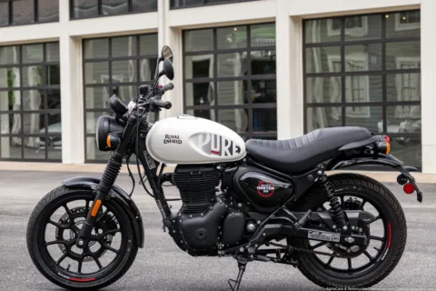 More photos of 2023 Royal Enfield Hunter 350 Dapper White at Boxborough Showroom & Service Center, MA