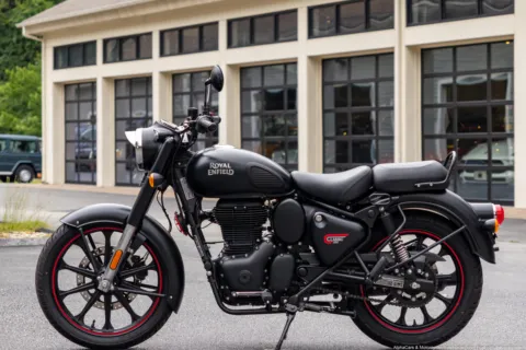 More photos of 2023 Royal Enfield Classic 350 Dark Stealth Black at Boxborough Showroom & Service Center, MA