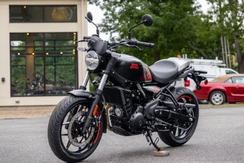 More photos of 2027 Royal Enfield Guerrilla 450 Apex Black at Boxborough Showroom & Service Center, MA